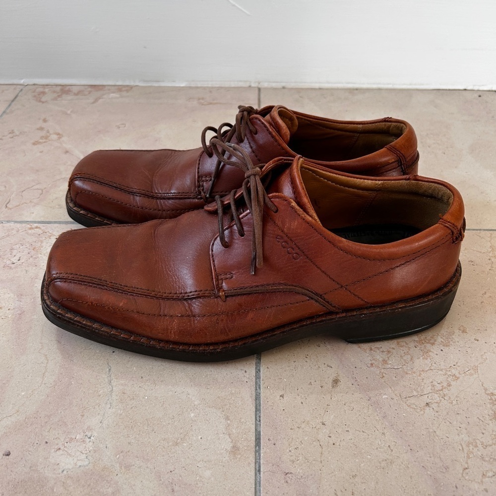 Ecco Helsinki Oxford Dress Shoes Men's Size 8-8.5 (42 EU) Brown Leather Lace up